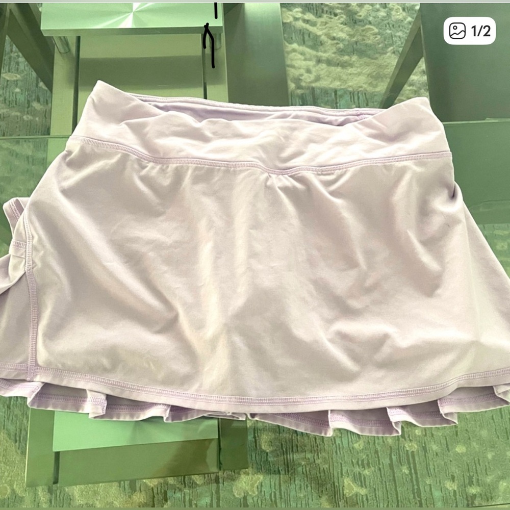 Lululemon tennis skirt size 6.